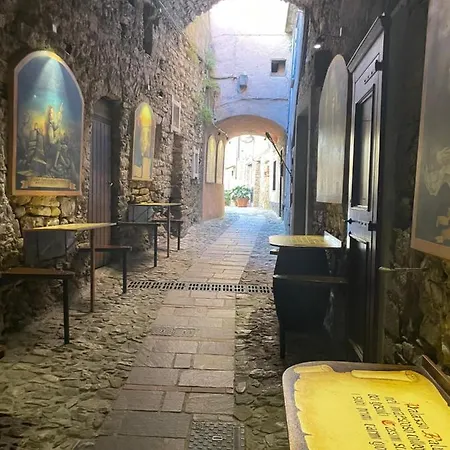 Casa *